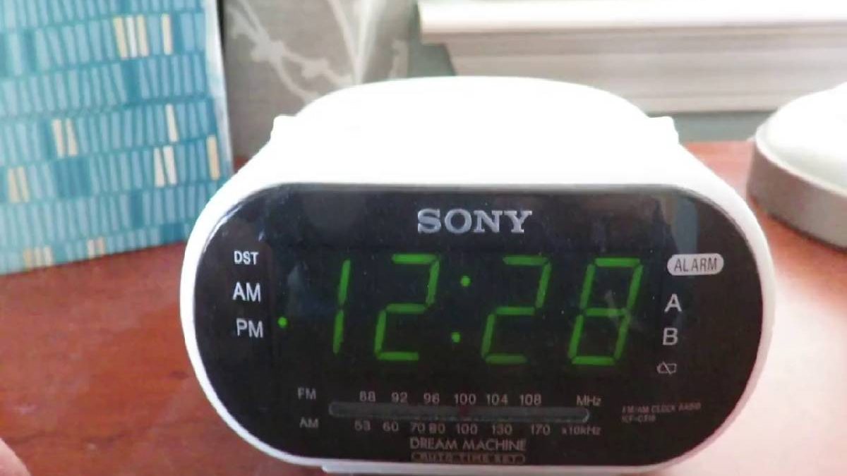 Sony Dream Machine Alarm Clock
