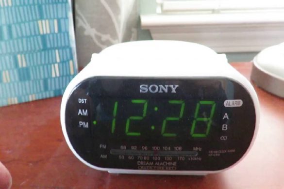 Sony Dream Machine Alarm Clock