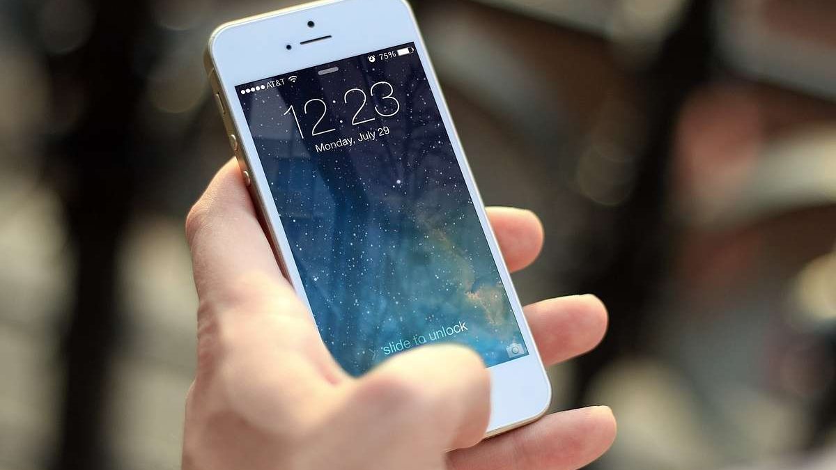 best camera phone under 20000 in 2024